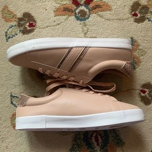 NEW blush pink evans extra wide sneakers